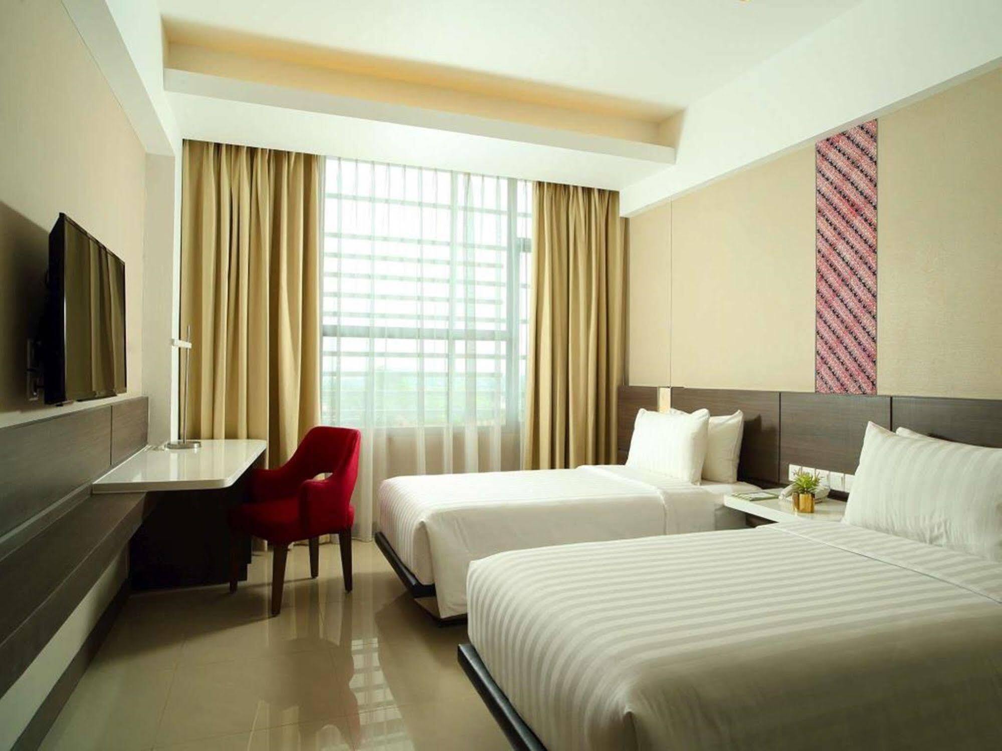 Hotel Santika Premiere Ice - Bsd City Serpong Exterior foto